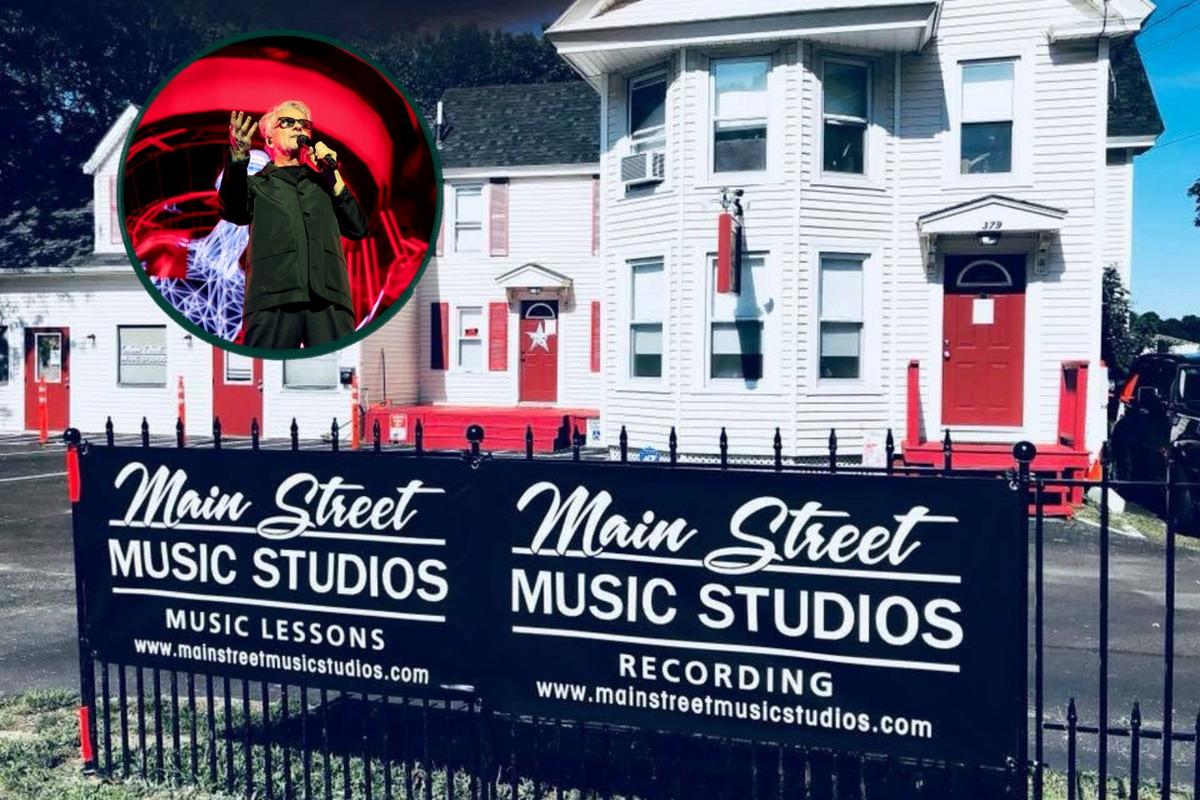 Devo Stops By Brewer Recording Studio To Lay Down Some Tracks Before Tuesday’s Concert