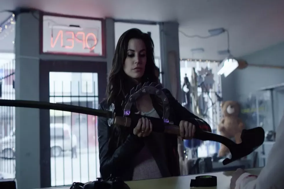 Dead Rising: Watchtower Footage Features B Movie Awesomeness