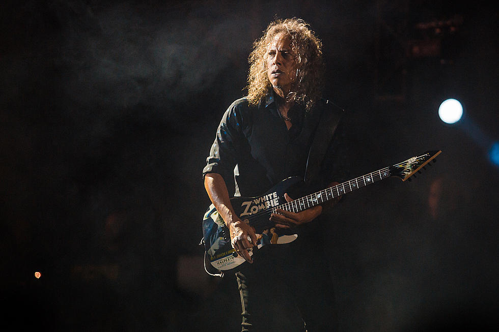 Kirk Hammett Unveils One of His Favorite Solos, Discusses Guitar Work on ‘Black’ Album