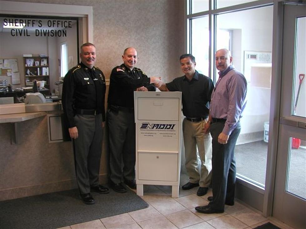 Mallinckrodt Donates Medication Take-Back Box to Delaware County