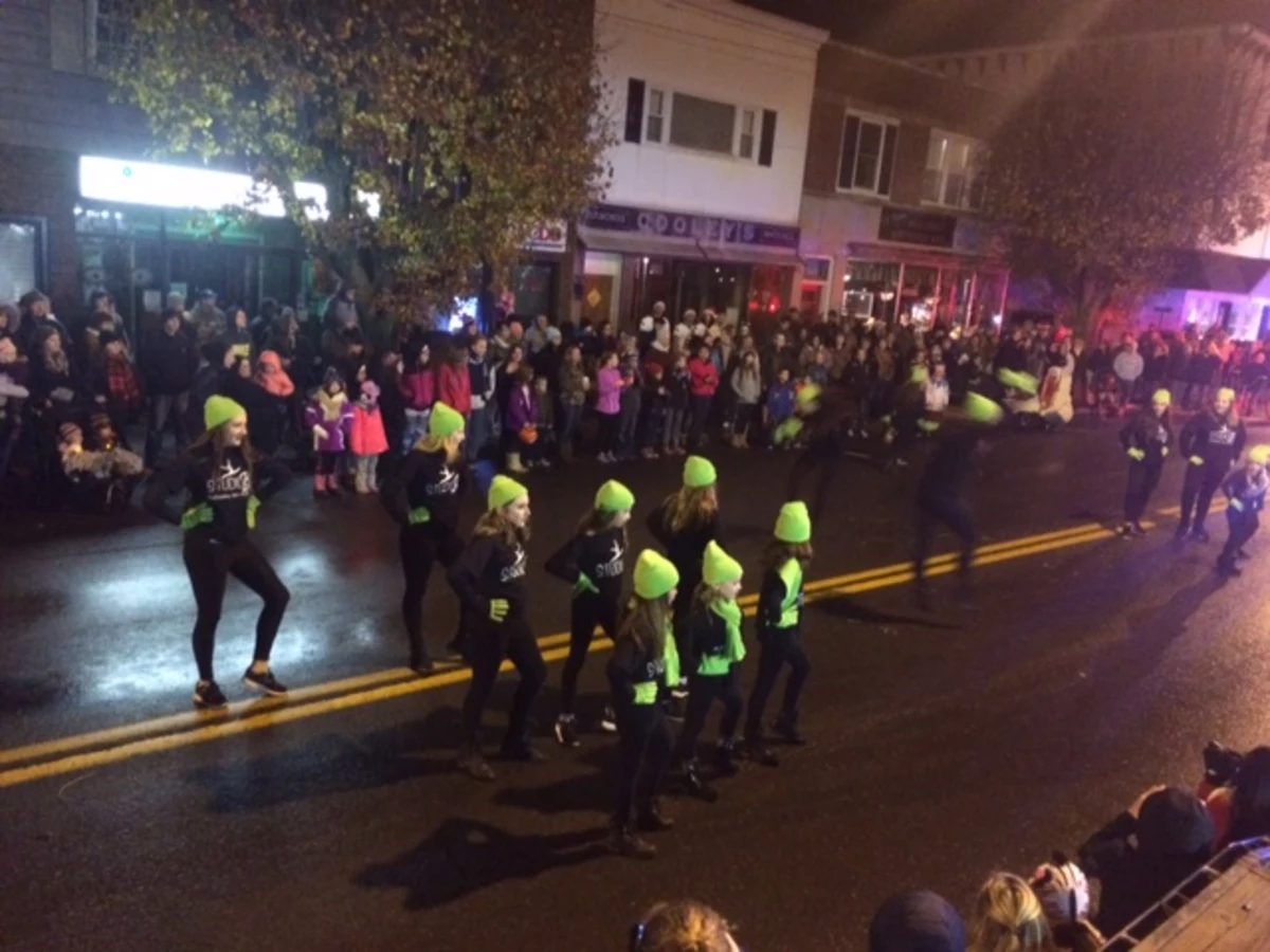 Over 1,000 Attend Sidney Parade and Tree Lighting Event