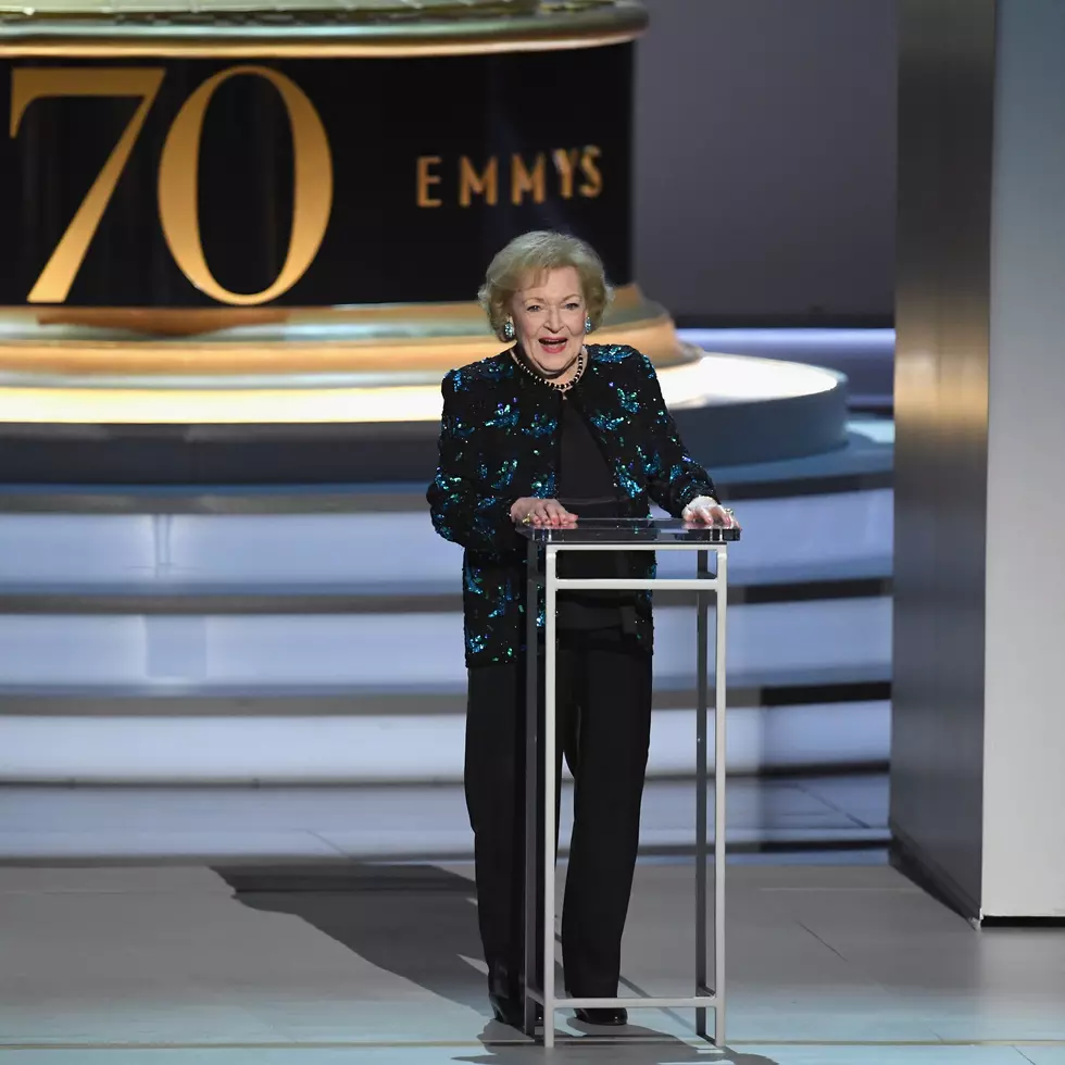 Emmy’s Honor Betty White for 80 Year Acting Career!