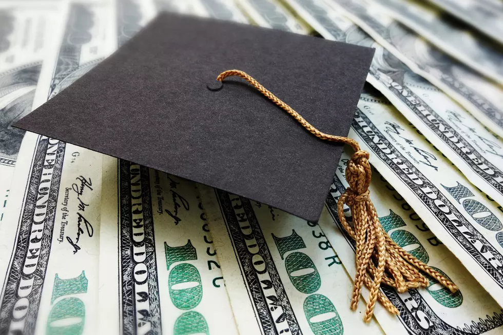 Win $100 Bucks Grad Cash From WZOZ 103.1!