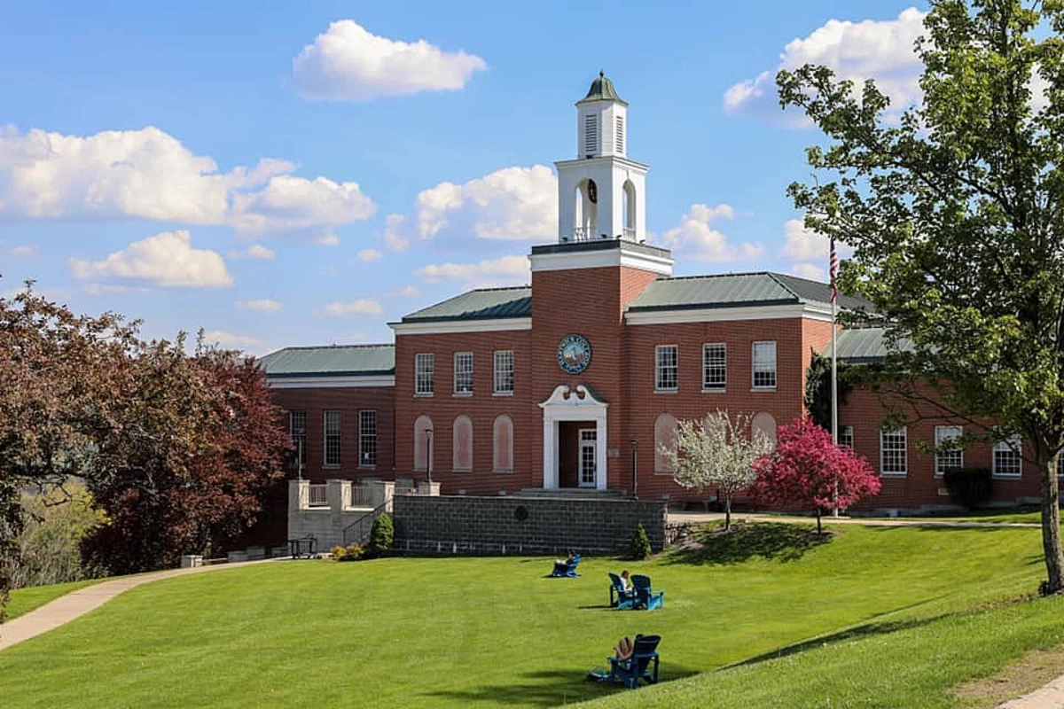 Hartwick Hails Agreement With Global University