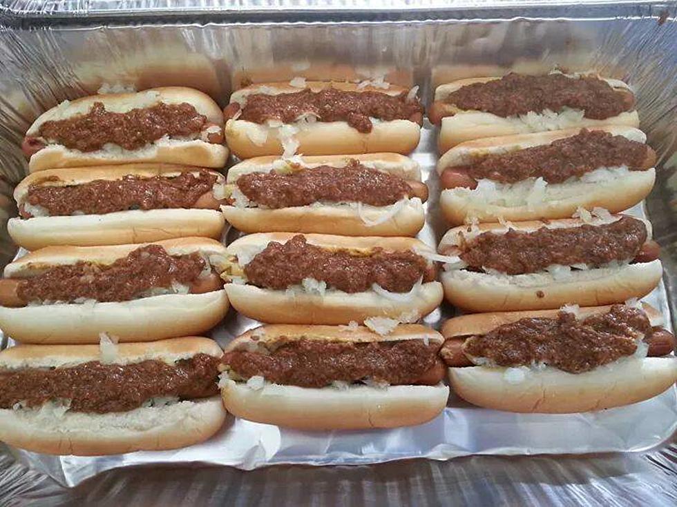 “Get Your Hot Dogs!” At These 12 Great Upstate New York Eateries!