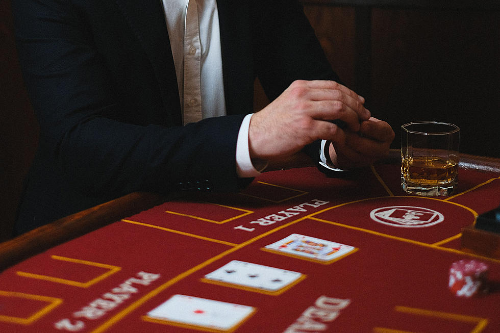 Playing with Class: Navigating the World of Refined Etiquette in the Thrilling Realm of Gambling
