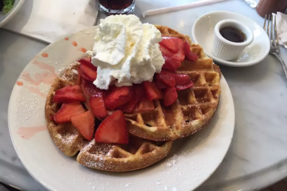 Enjoy &#8220;National Waffle Day&#8221; At These 12 Upstate NY Diners &#038; Cafes!