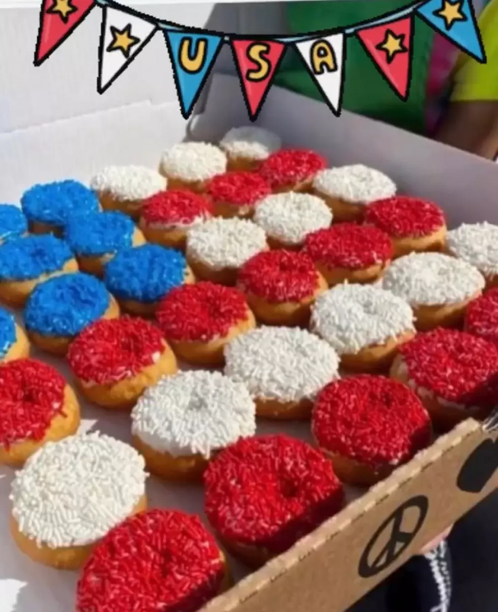 Say &#8220;Happy Birthday America&#8221; With These Upstate New York Donuts!