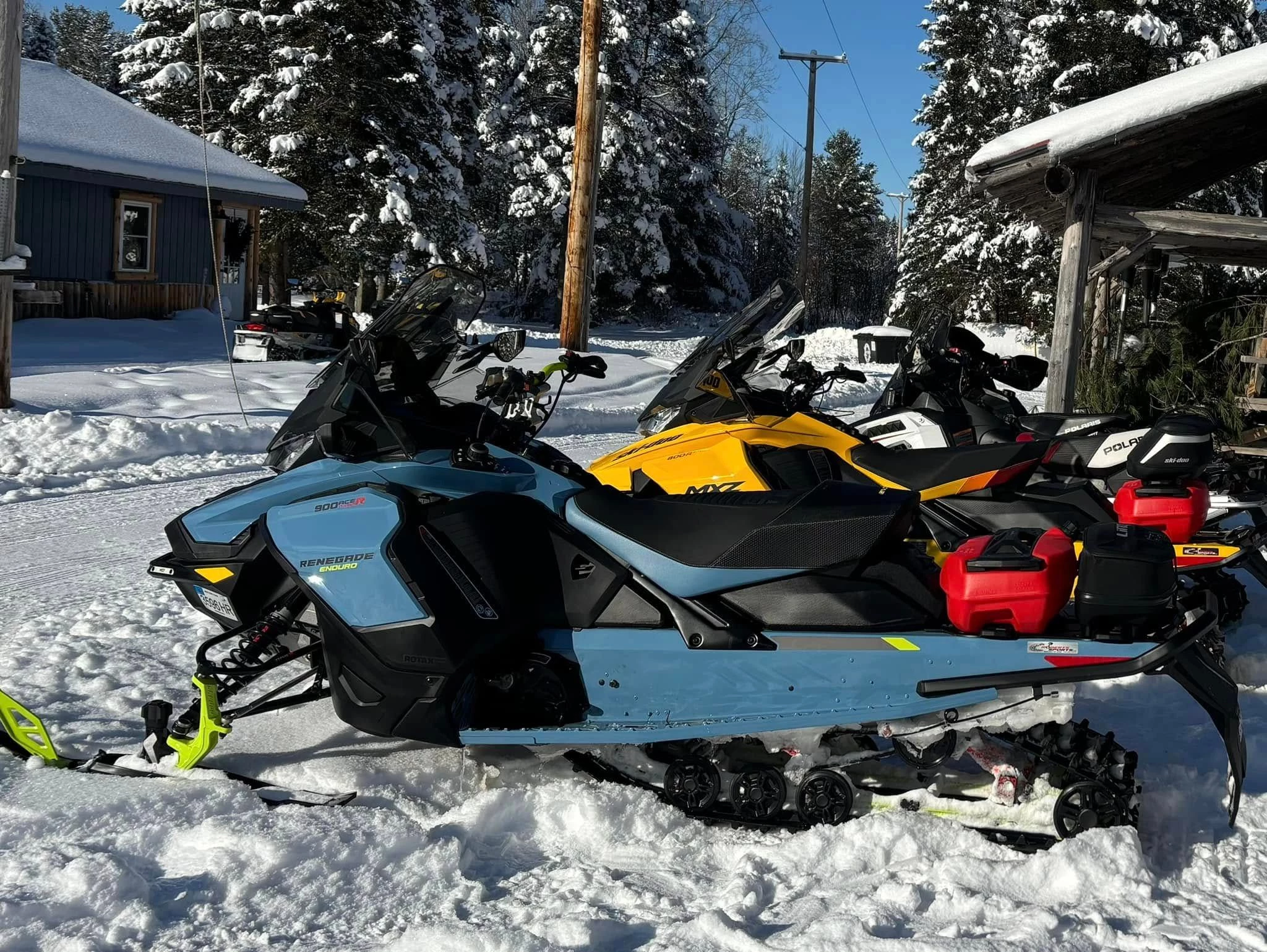 1970s Win with Ski-Doo Snowmobiles Pint Glasses 1970s Win with Ski-Doo Snowmobiles Pint Glasses