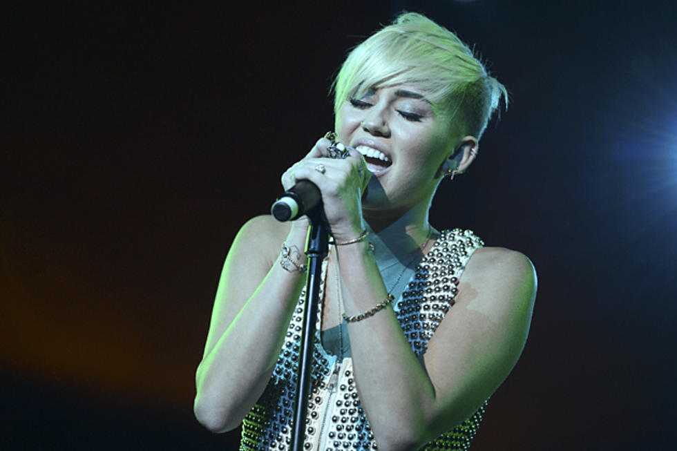 Miley Cyrus Is Practically Bald Now [PHOTO]