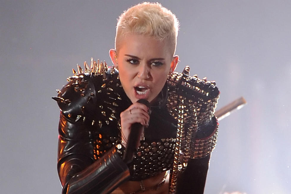Horse-Drawn Carriage Operators Wouldn’t Mind Flinging Manure at Miley Cyrus Right Now
