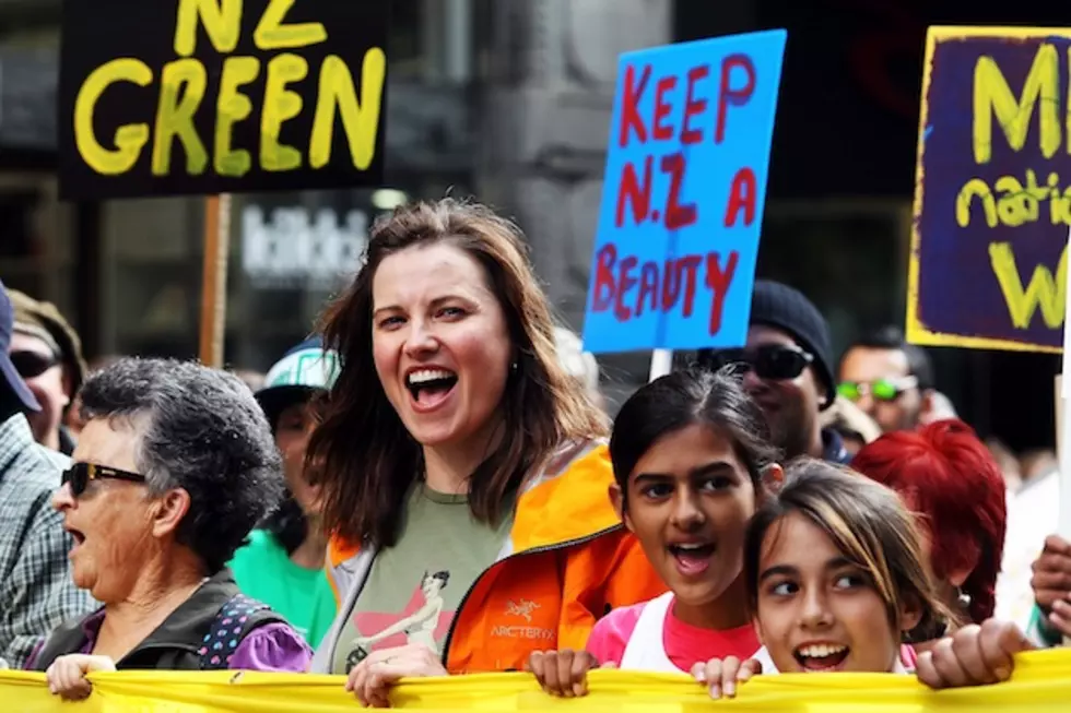 Lucy Lawless Fined + Given Community Service After Greenpeace Protest