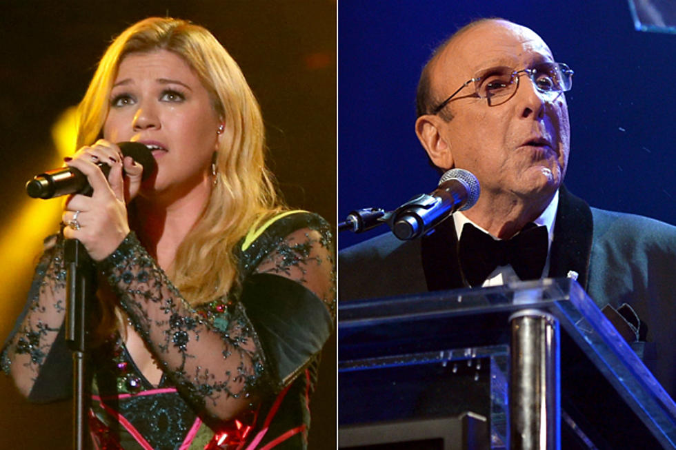 Kelly Clarkson Publicly Rips Clive Davis a New One