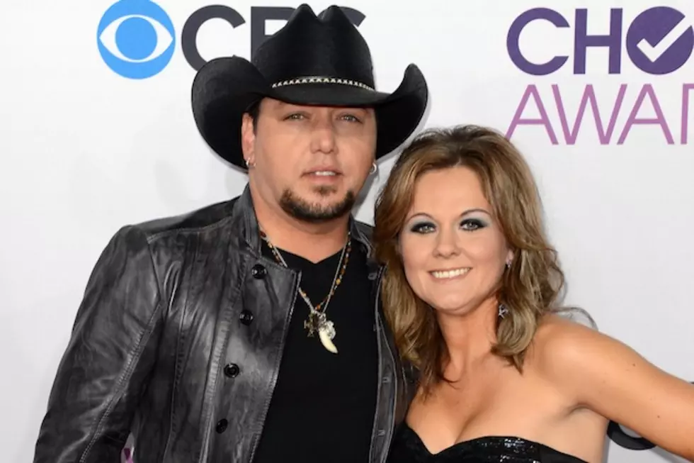 Country Star Jason Aldean Files for Divorce