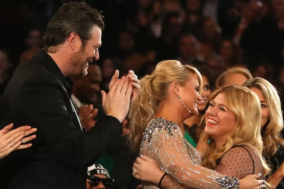 Blake Shelton Will Officiate Kelly Clarkson’s Wedding and the Level of Adorable is Killing Us
