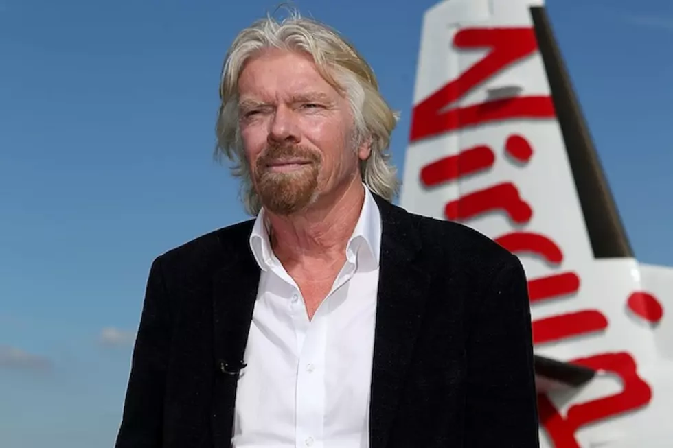 This Is What Richard Branson Looks Like as a Stewardess – Photo of the Week