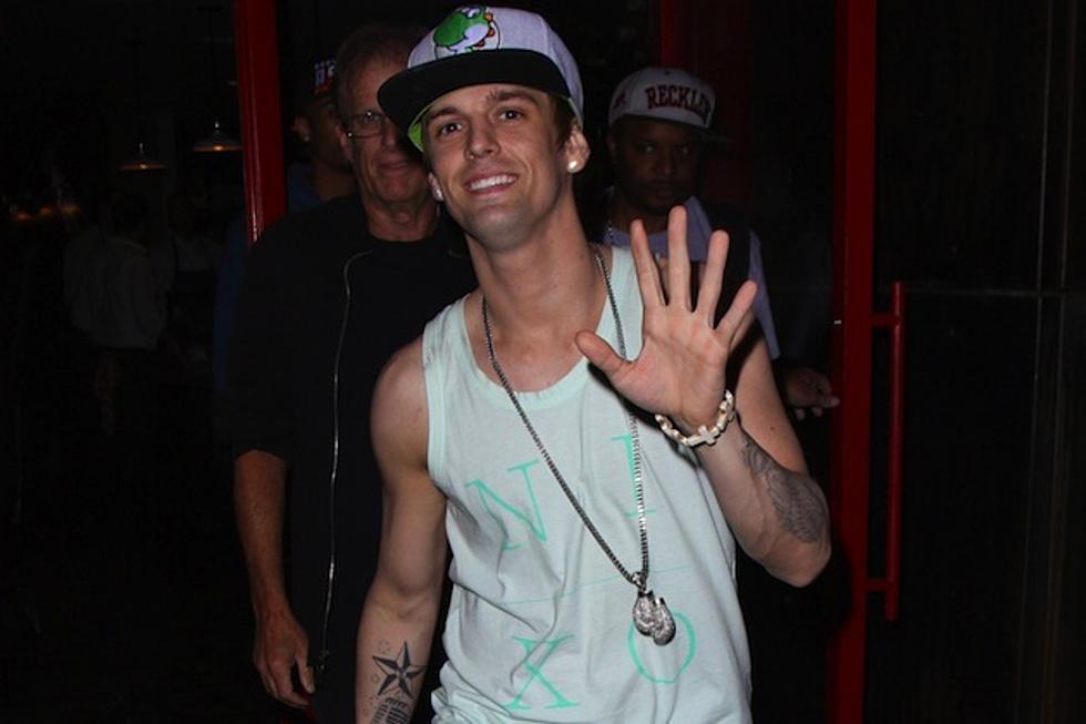 A Gang of New Kids on the Block Fans Jumped Aaron Carter and We’re So Confused [PHOTOS]