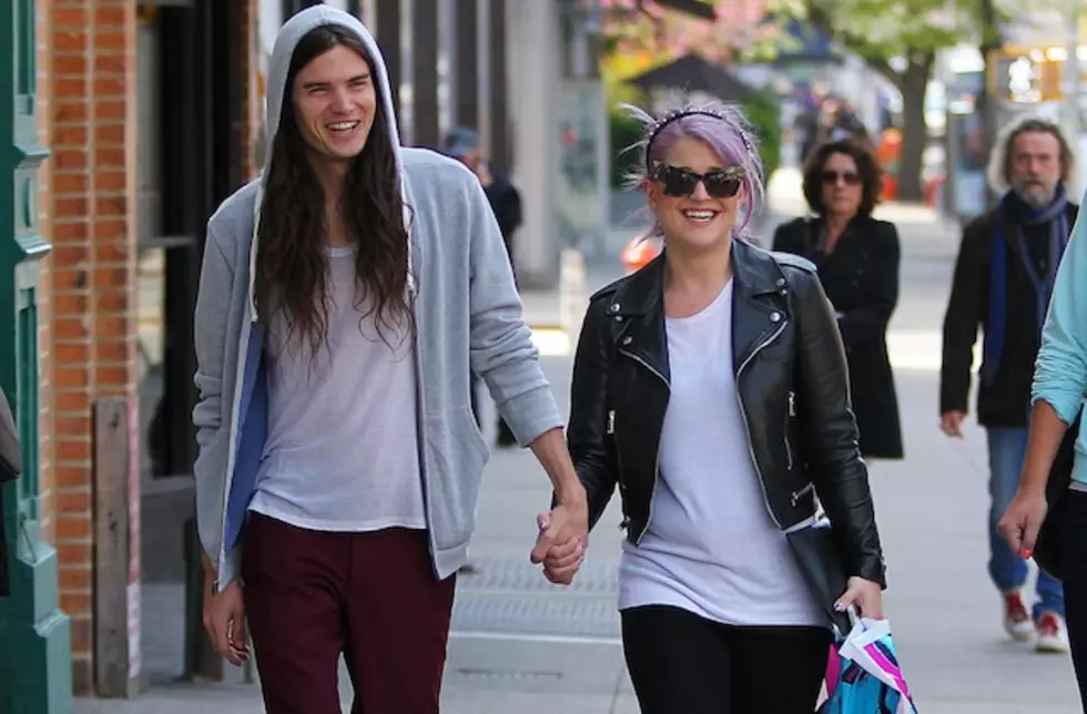 Kelly Osbourne’s Engaged – For Real [PHOTO]