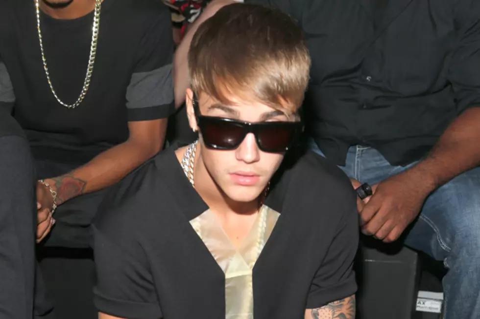 Justin Bieber Flies Out to Be By Dad&#8217;s Side During Surgery