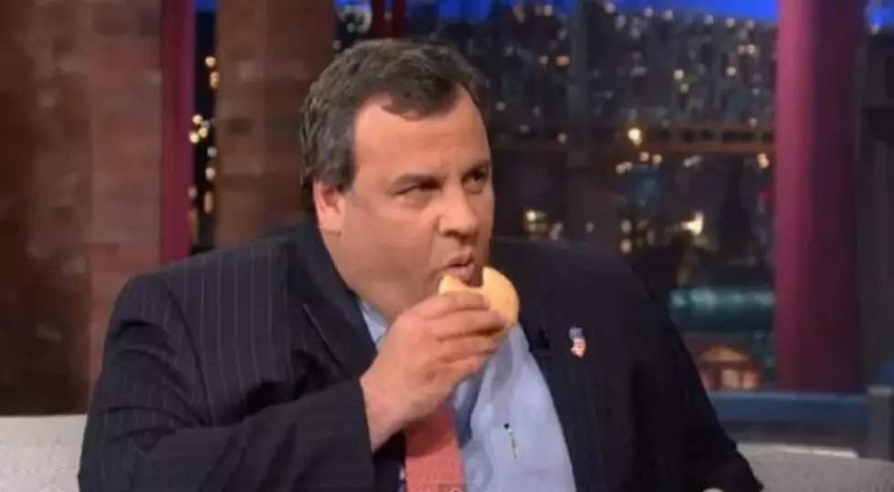 Christie Snacks With Letterman