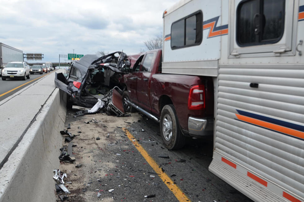 Human Corpse Ejected from Van in NJ Accident Friday Afternoon
