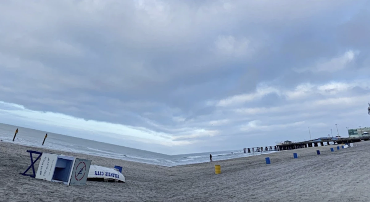 880-Pound Shark Pings Off The Coast Of Toms River, New Jersey 880-Pound Shark Pings Off The Coast Of Toms River, New Jersey