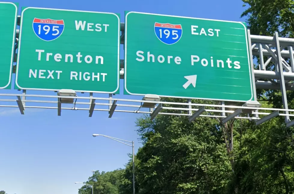 A Major Interchange on Interstate 195 in NJ Has a Very Confusing Sign