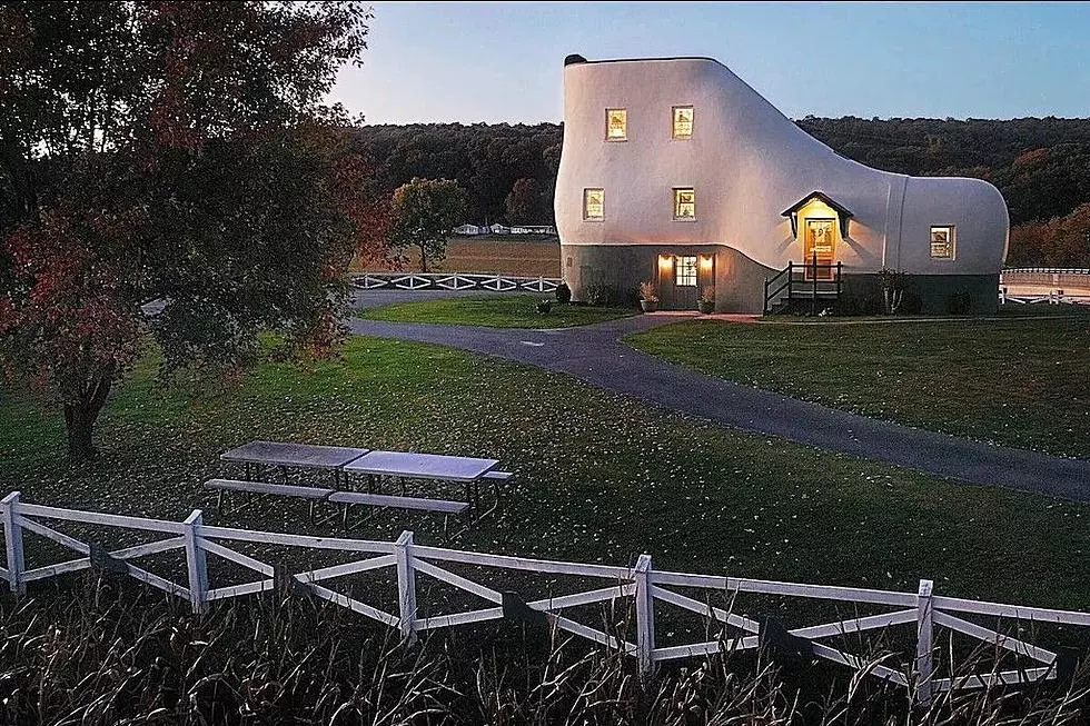 Big shoe house in York PA - Photo: Vrbo
