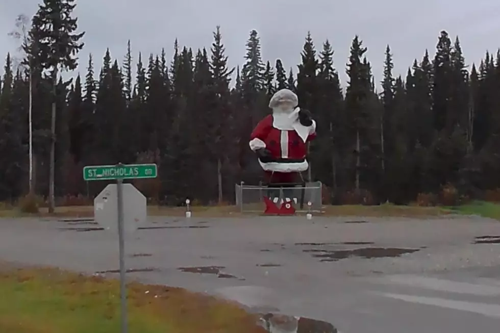 Giant Santa in North Pole, Alaska - Photo: Google Maps
