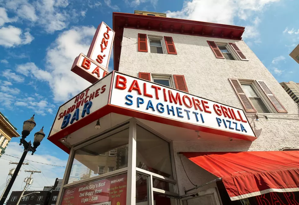 Atlantic City, NJ Restaurant Devotes Exterior Wall to Anthony Bourdain