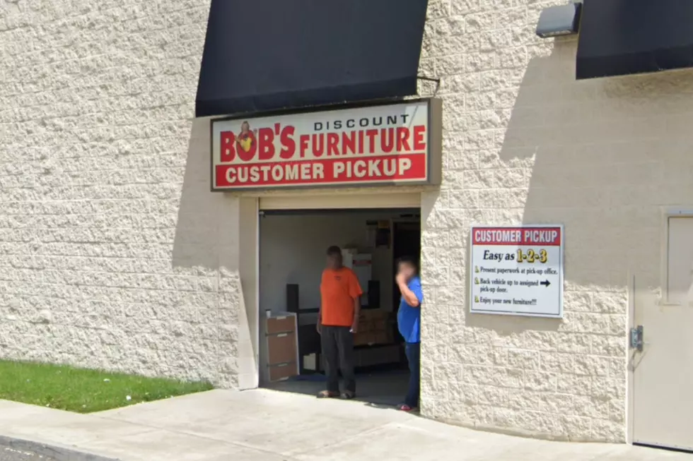 Bob's Discount Furniture is experiencing online problems - Photo: Google Maps