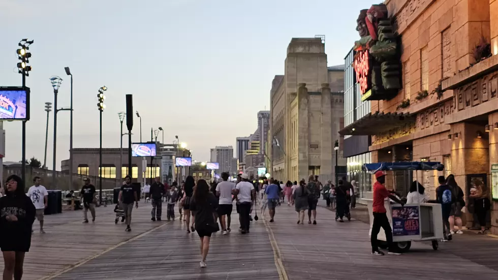 Atlantic City NJ Boardwalk - EXCLUSIVE PHOTO: CHRIS COLEMAN