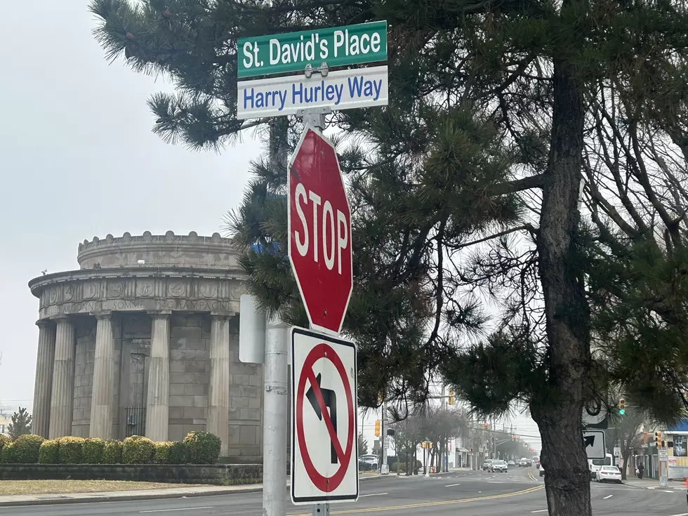 Harry Hurley photo.