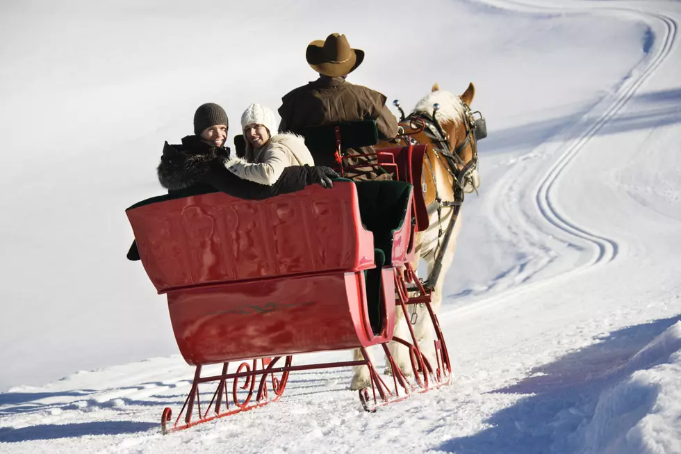 You Can Take An Enchanting Sleigh Ride This Winter In Wyoming