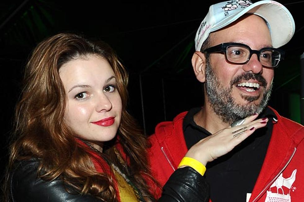 Amber Tamblyn  + David Cross Marry Despite 19-Year Age Difference [PHOTO]