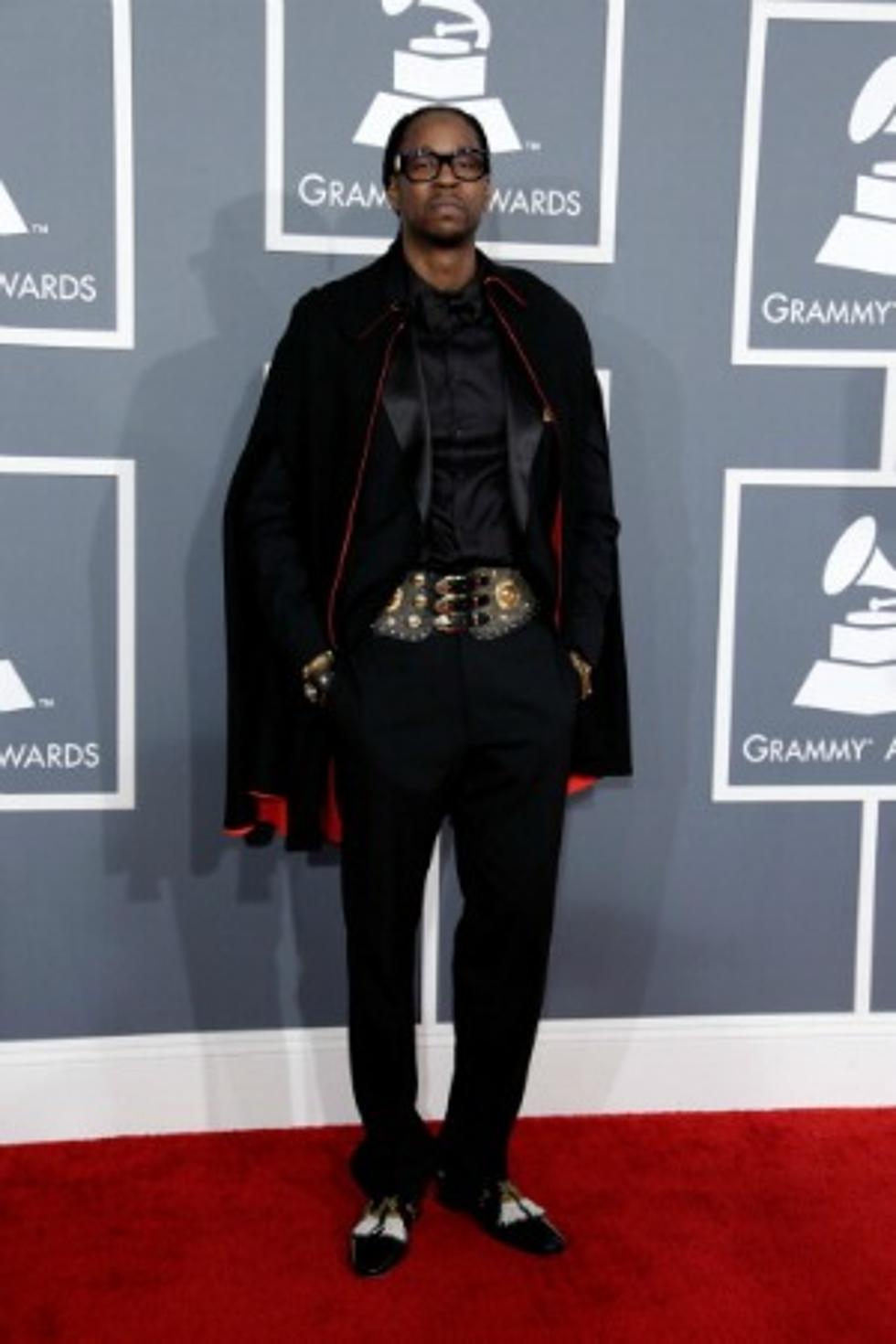 2 Chainz Channels Zoro on 2013 Grammy Awards Red Carpet