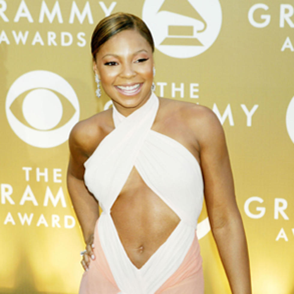 Ashanti &#8211; Offenders of Boob and Butt Ban at Grammys