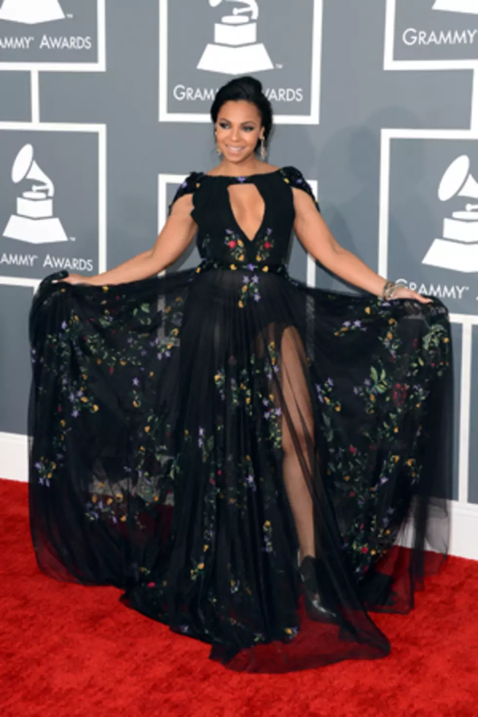 Ashanti &#8211; Worst Dressed 2013 Grammy Awards