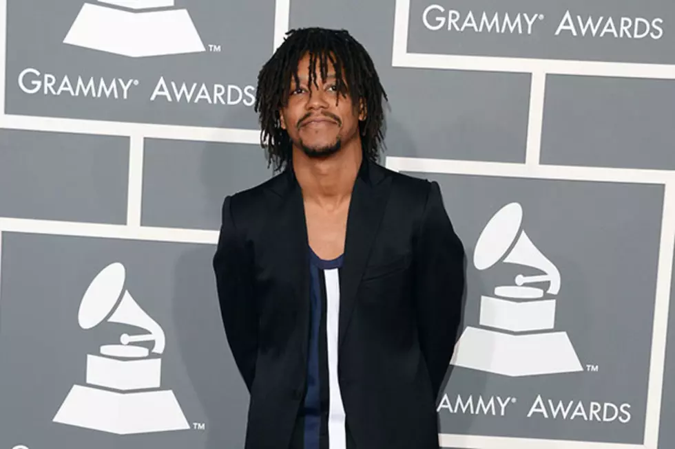Lupe Fiasco Threatens Fan After Glowstick Incident