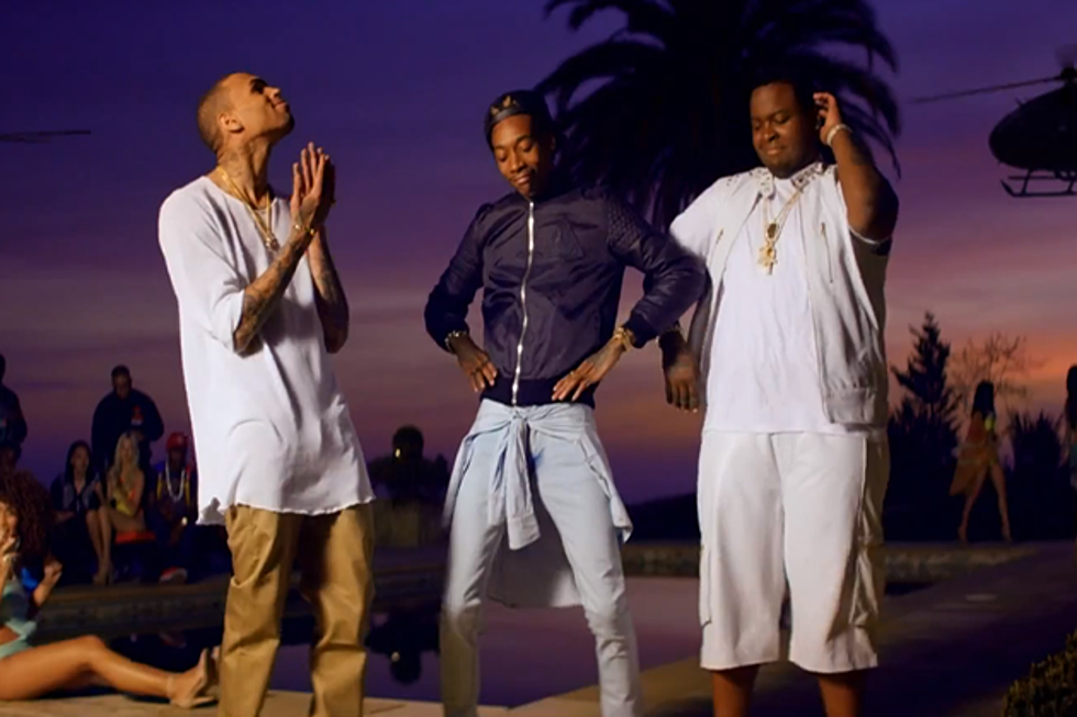 Sean Kingston Hangs With Beautiful Ladies, Wiz Khalifa and Chris Brown for &#8216;Beat It&#8217; Video