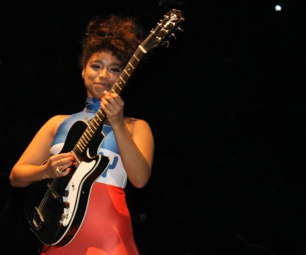 Lianne La Havas Brings 'Is Your Love Big Enough?' to 2013