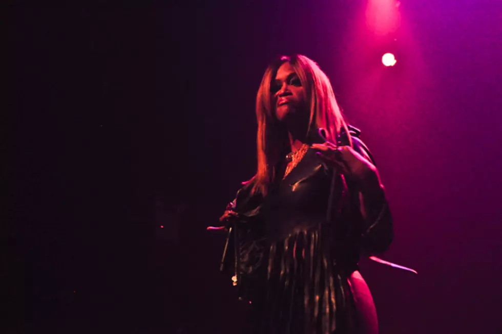 Eve Takes Fans on Journey Through Song Catalog at New York&#8217;s Gramercy Theatre [PHOTOS]
