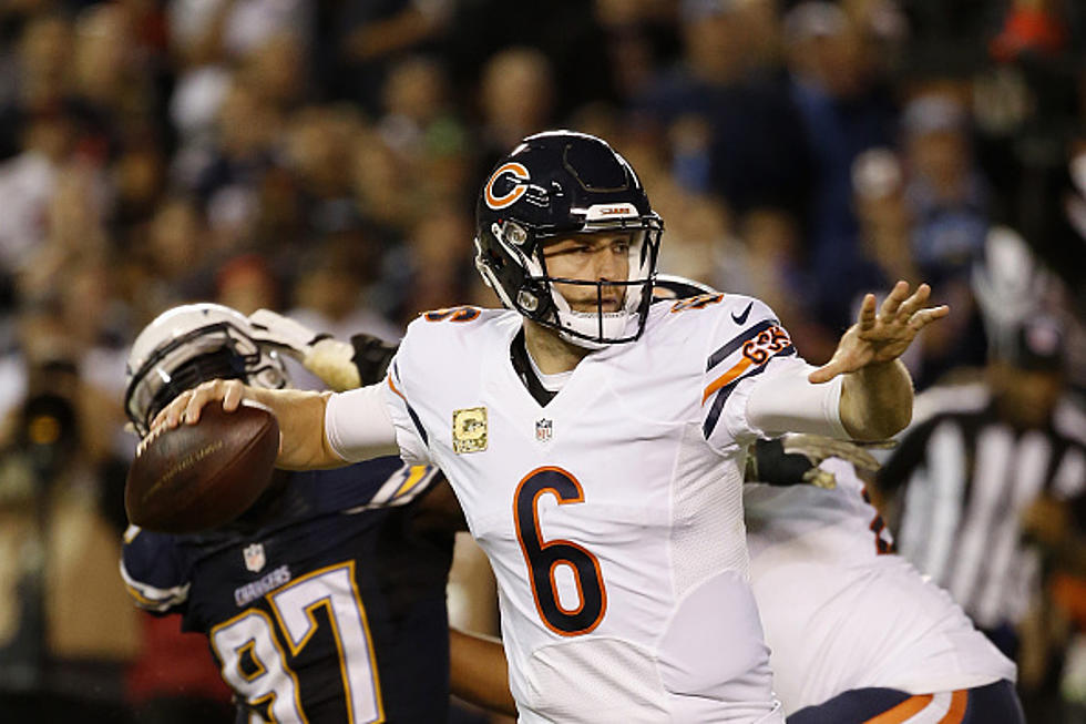 Cutler Leads Bears To Monday Night Win