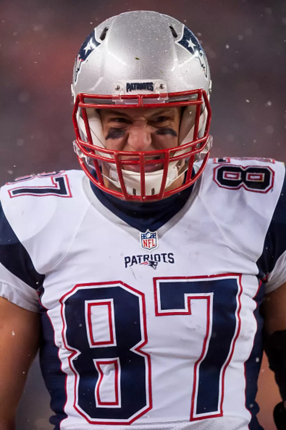 Gronk Has New Injury [VIDEO]