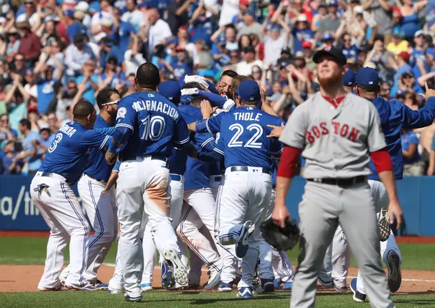 Sox Bullpen Struggles, Lose 10-9 [VIDEO]