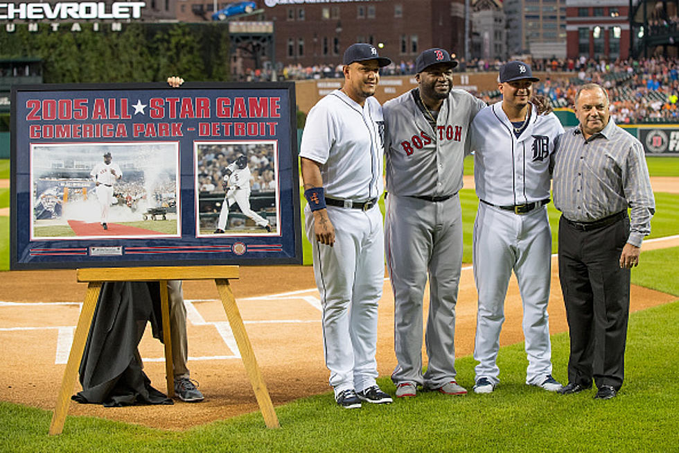 Ortiz Receives Gift, Then Smashes HR [VIDEO]