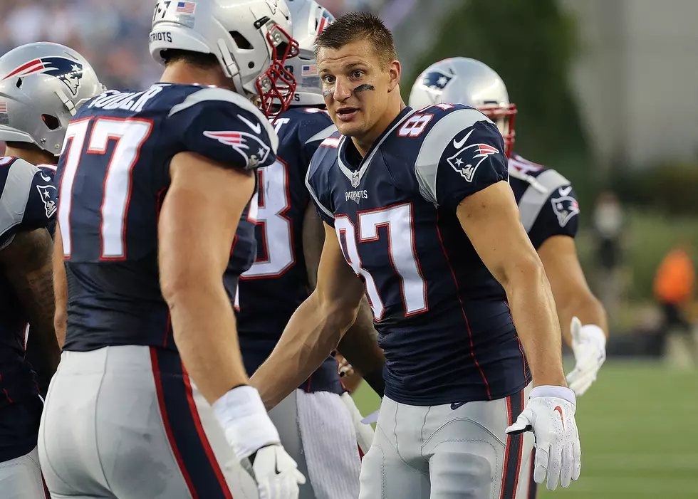 Gronkowski, Hightower Picked As Pats Captains