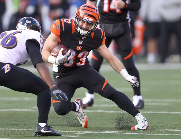 Pats Ink RB Burkhead To Deal