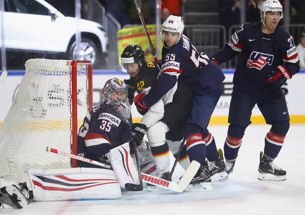 Howard Picks Up Shutout In World Championships [VIDEO]