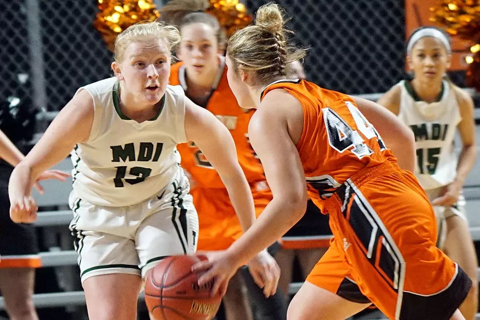 Winslow Upsets MDI Girls In B North Quarterfinals